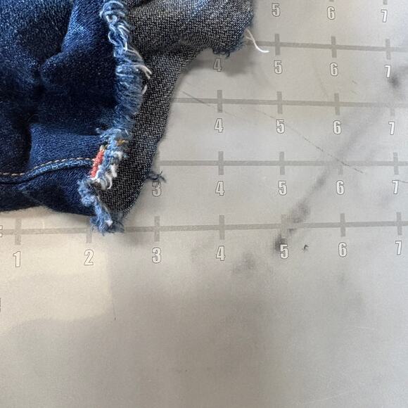 Lucky Brand Low Rise Cut Off Denim Jean Shorts Womens 31 Blue Dark Stars Riley - Picture 8 of 8